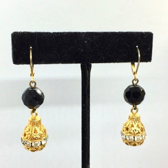 3/$30 VINTAGE FILIGREE EARRINGS GOLD TONE ORNATE BEAD GLASS RHINESTONE DANGLE - Picture 1 of 14